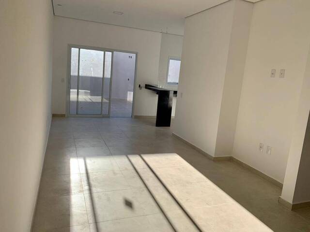 Sobrado para Venda em Indaiatuba - 2