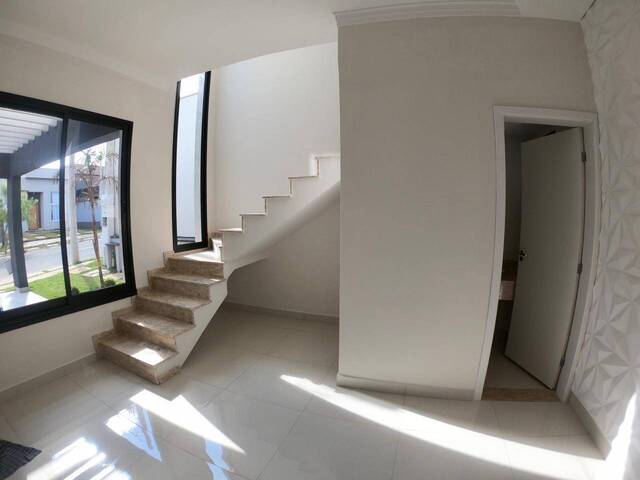 Sobrado para Venda em Indaiatuba - 2