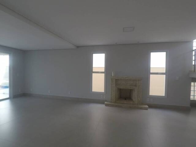 Sobrado para Venda em Indaiatuba - 4