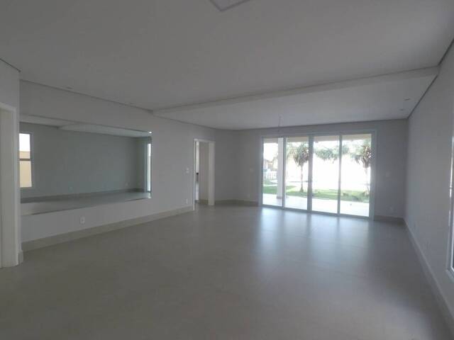 Sobrado para Venda em Indaiatuba - 3