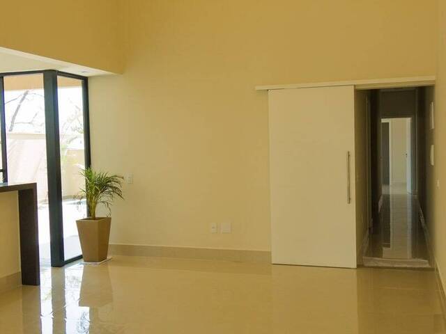 Casa para Venda em Indaiatuba - 3