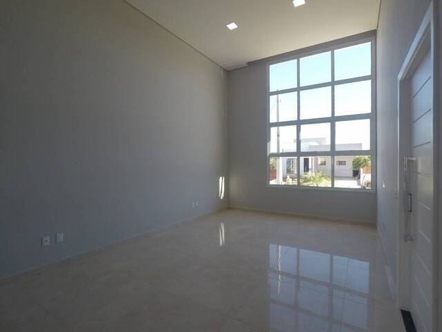 Casa para Venda em Indaiatuba - 2