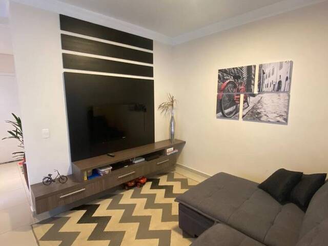 Sobrado para Venda em Indaiatuba - 3