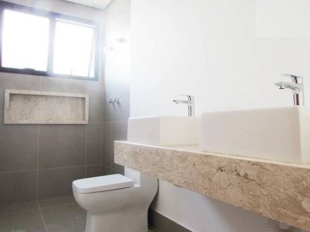 Sobrado para Venda em Indaiatuba - 5