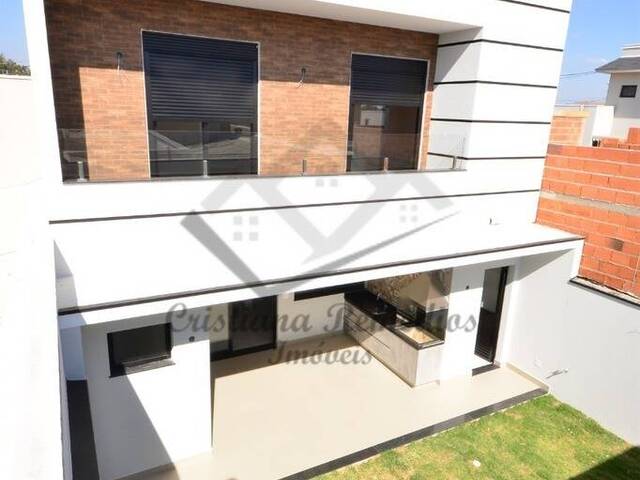 Sobrado para Venda em Indaiatuba - 2