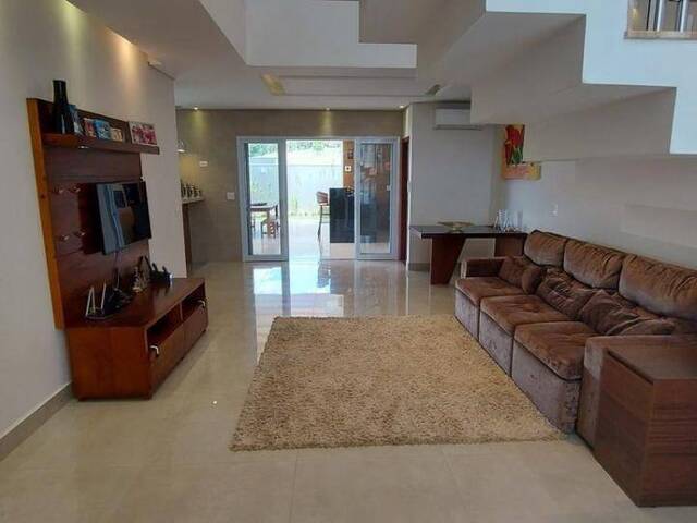 Sobrado para Venda em Indaiatuba - 3