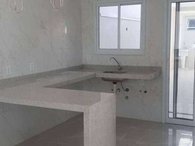 Casa para Venda em Indaiatuba - 4