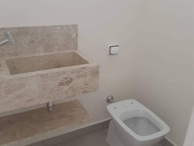 Casa para Venda em Indaiatuba - 4